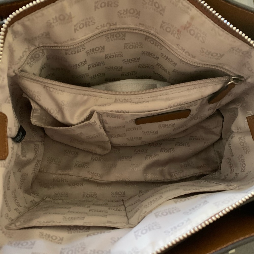 Michael Kors Handbag - Picture 3 of 7